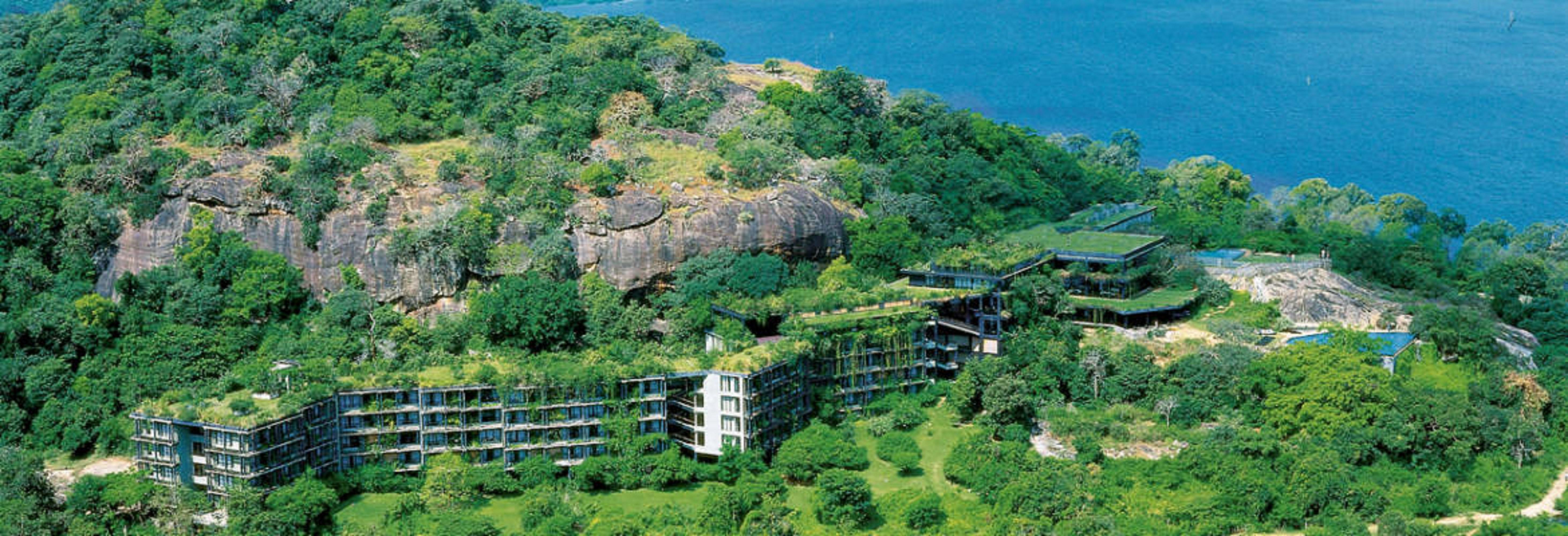 Heritance Kandalama Sigiriya Bagian luar foto The resort