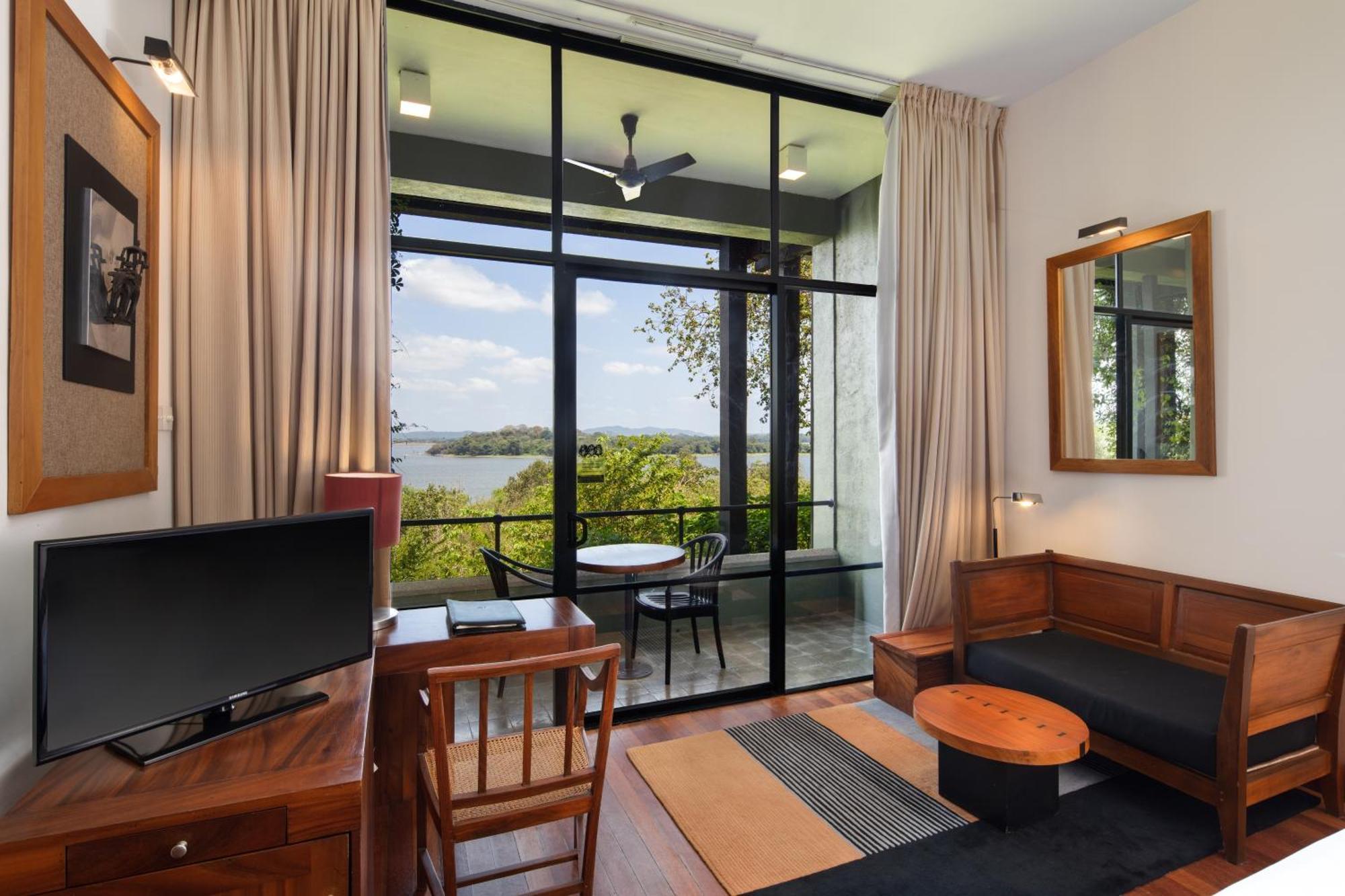 Heritance Kandalama Sigiriya Bagian luar foto Deluxe Room