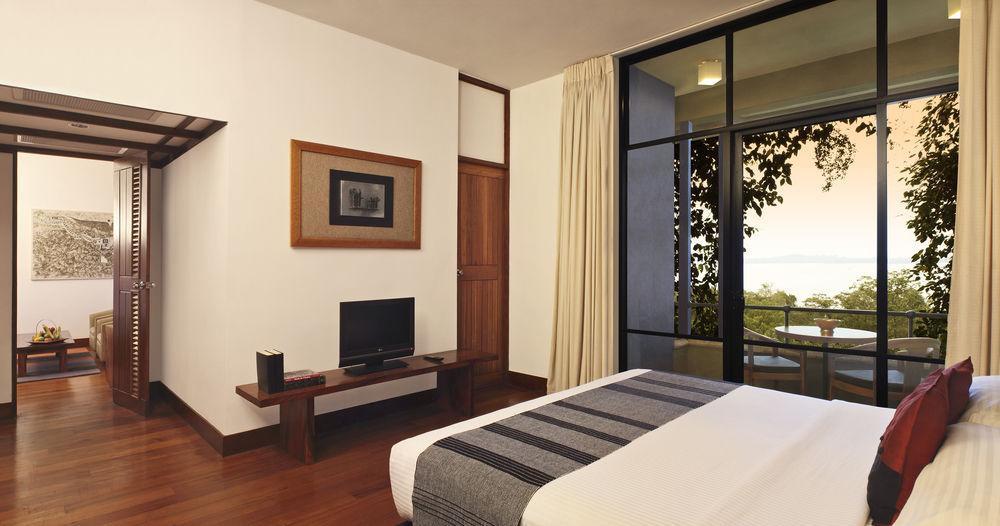 Heritance Kandalama Sigiriya Bagian luar foto A bedroom at the hotel