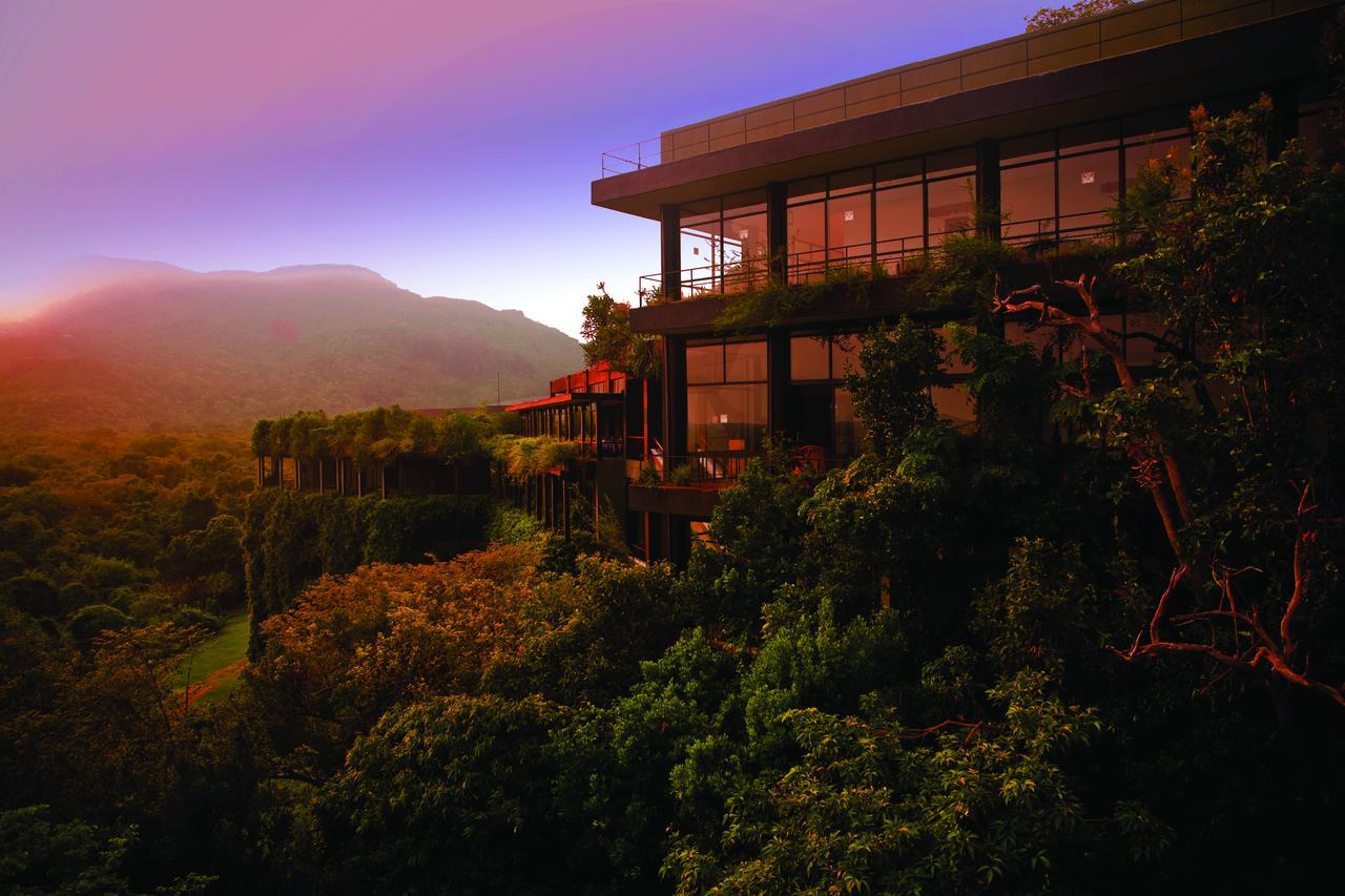 Heritance Kandalama Sigiriya Bagian luar foto The hotel's main building