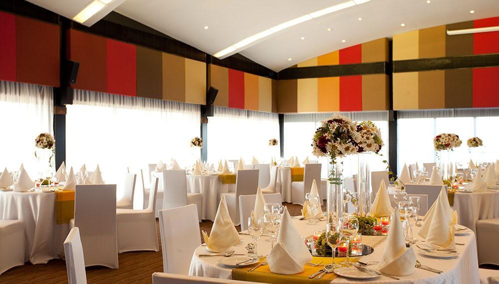 Heritance Kandalama Sigiriya Bagian luar foto The ballroom